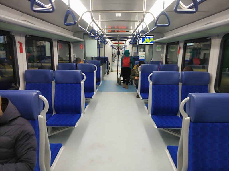 Новые электрички внутри