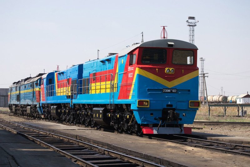 Маневровый тепловоз тэм10-001
