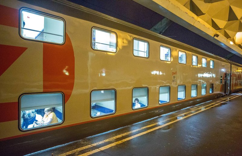 Двухэтажный вагон РЖД внутри
