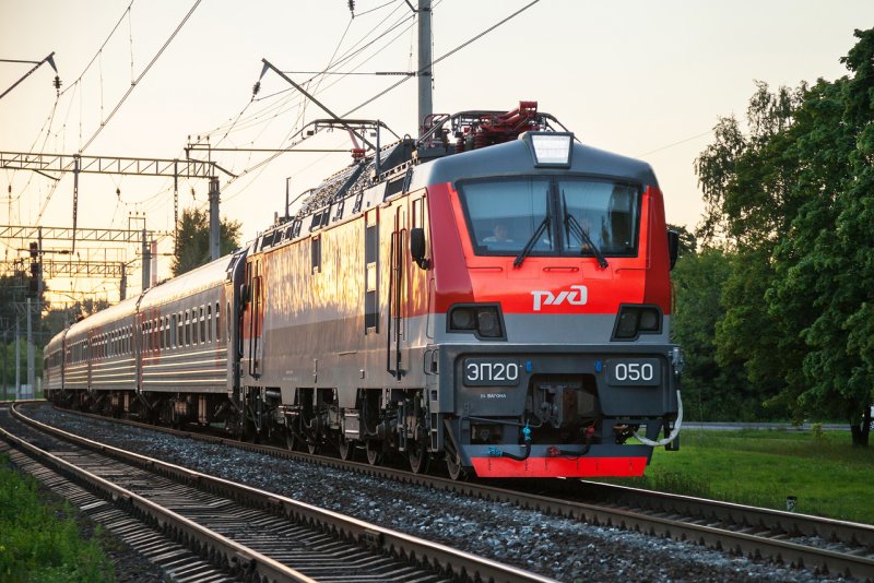 Вагоны спальные и купейные