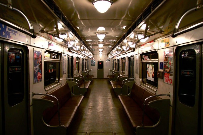 Вагон метро СПБ
