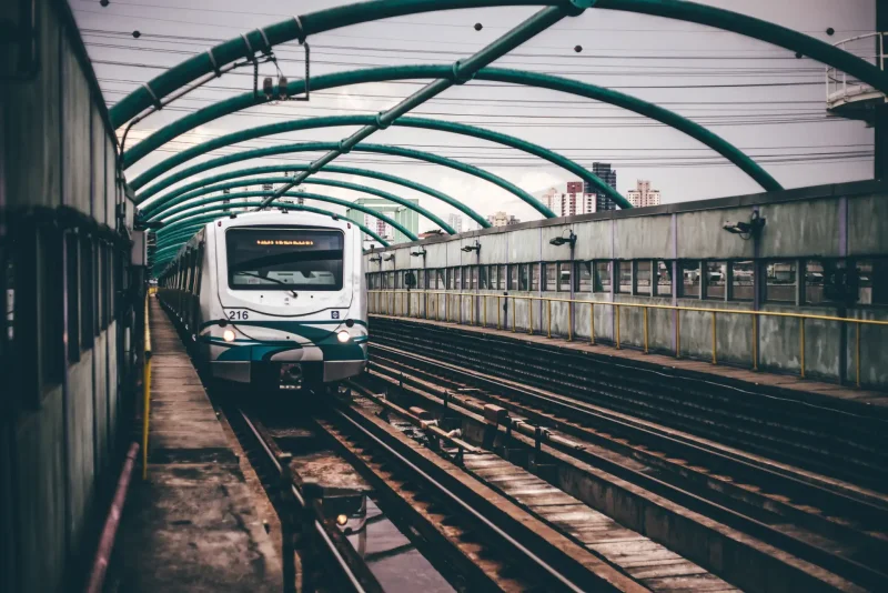 Железнодорожный транспорт и метрополитен