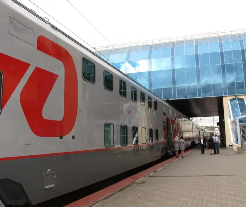 Поезд Ростов Адлер