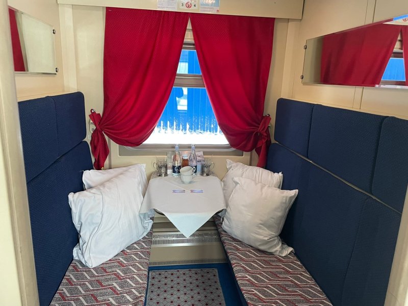 Двухэтажный вагон св РЖД