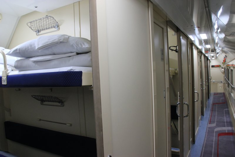 Купе поезда РЖД 2000