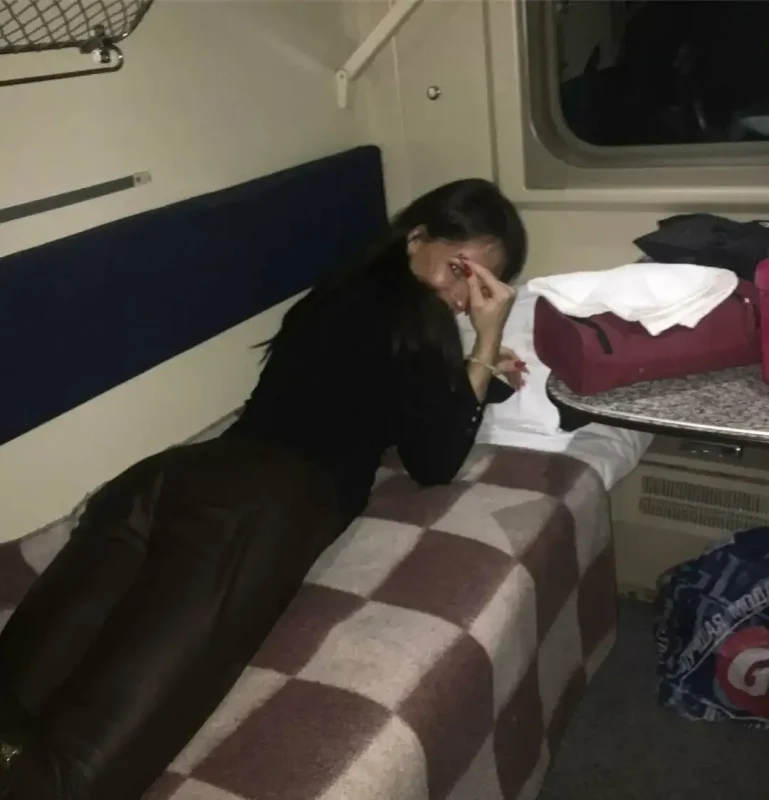 Попутчица в поезде