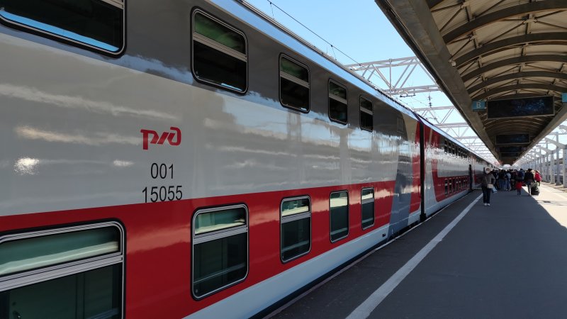 Поезд 029у Санкт-Петербург Белгород двухэтажный
