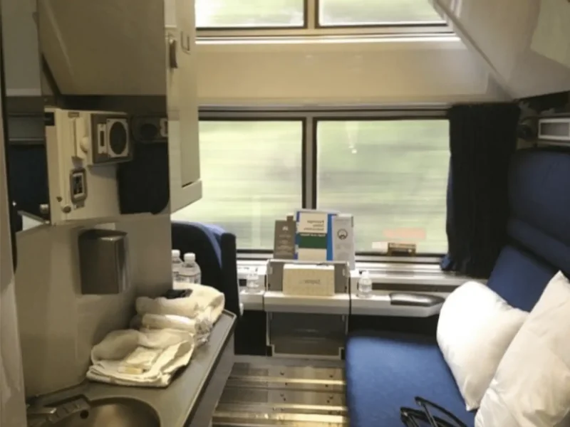 Amtrak Train купе