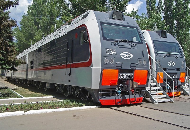Электровоз 2с5к Ермак