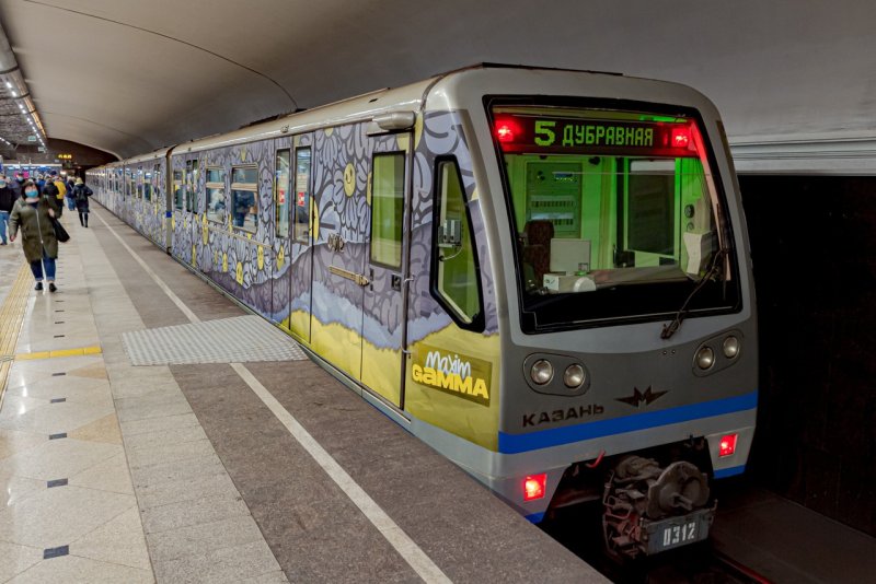 Новогодняя электричка в метро