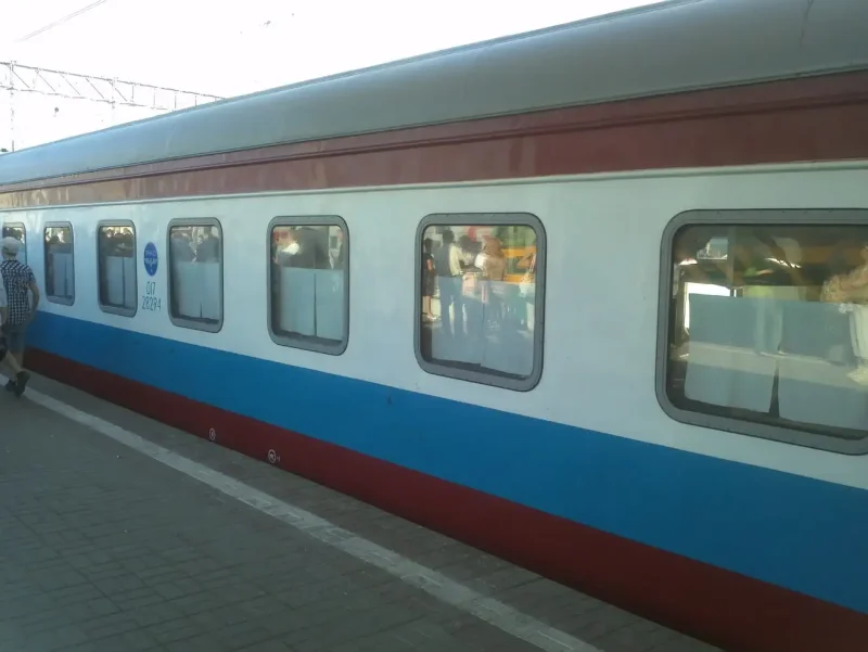 Св в двухэтажном поезде Москва Адлер