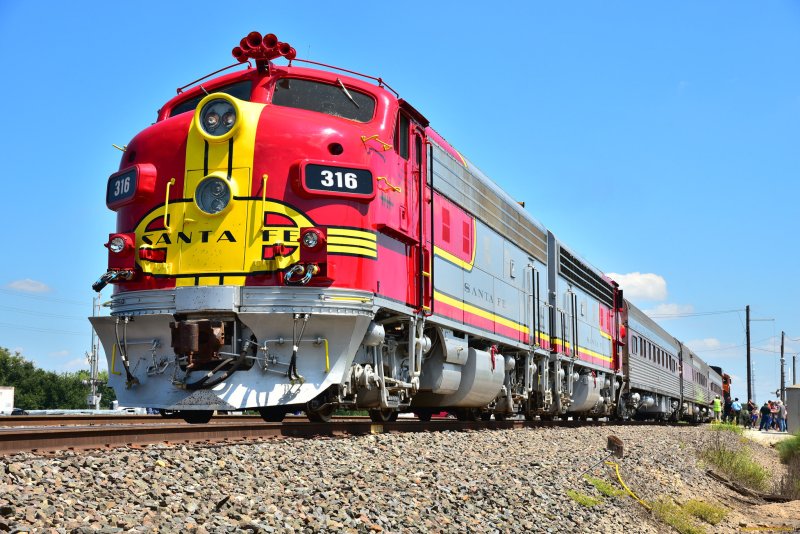 Пассажирский поезд