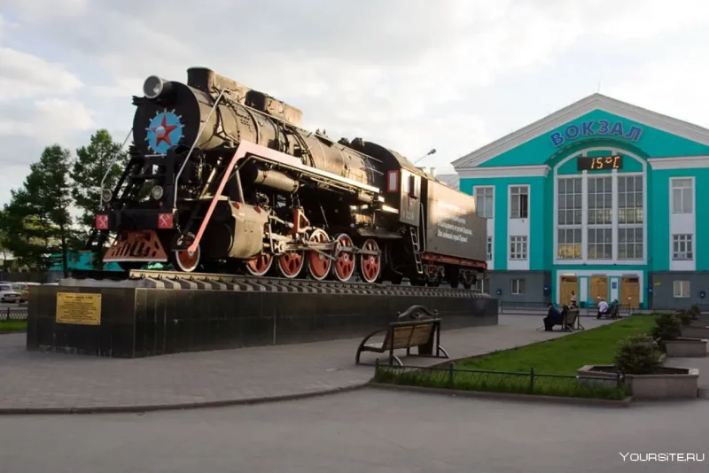 Памятник паровозу л-3808