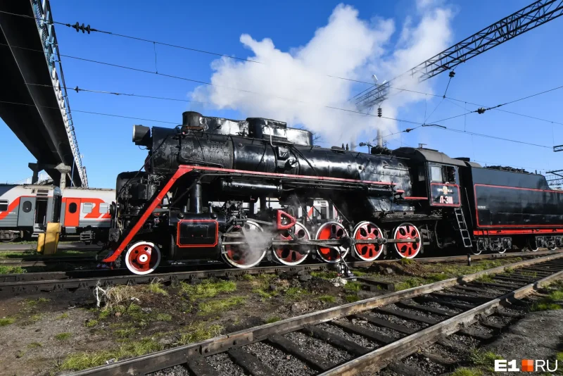 Паровоз-памятник л-3238 Кемерово