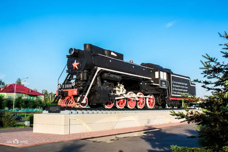 Междуреченск памятник-паровоз л-3808