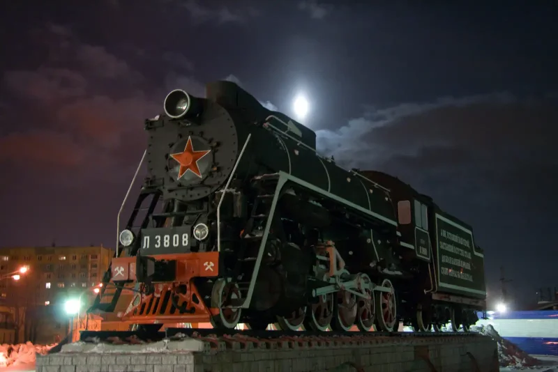 Паровоз-памятник л-0552 Россошь