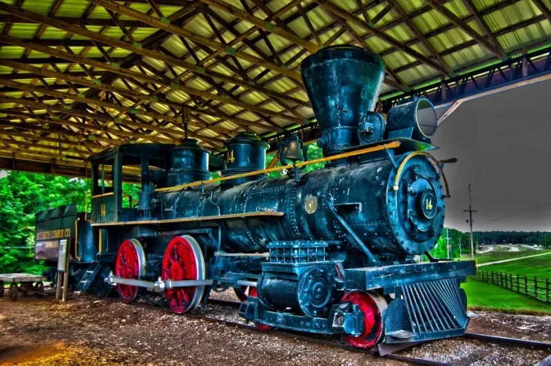 Старинный паровоз