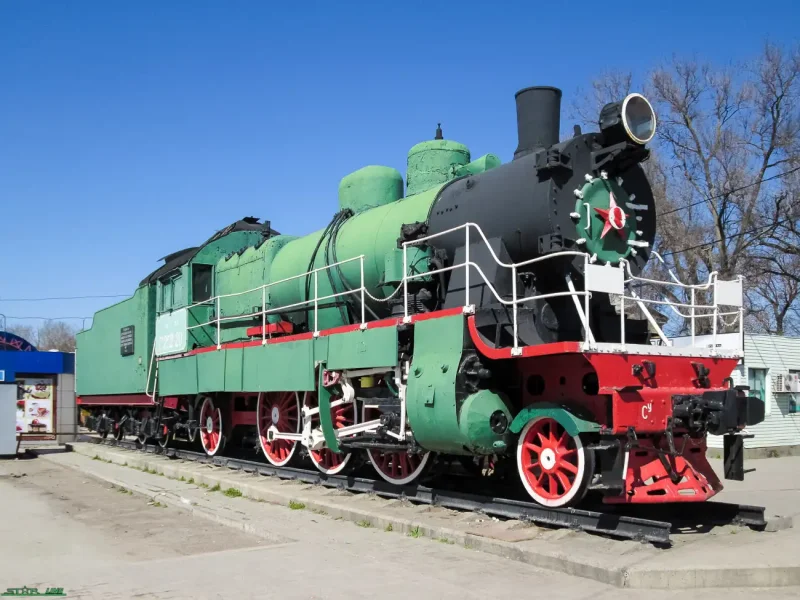 Тихорецкий паровоз памятник