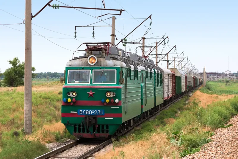 Пассажирский электровоз эп20