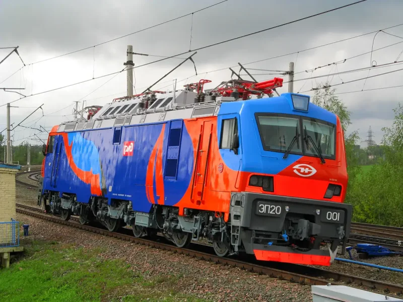 Электровоз эп20 001