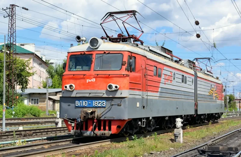 Электровоз 2эс10 Синара