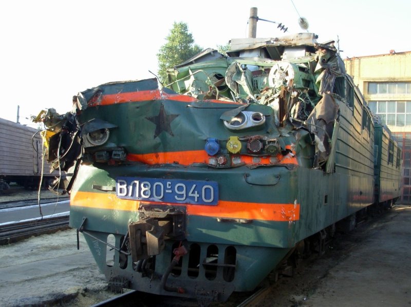 Локомотивы крушение вл80