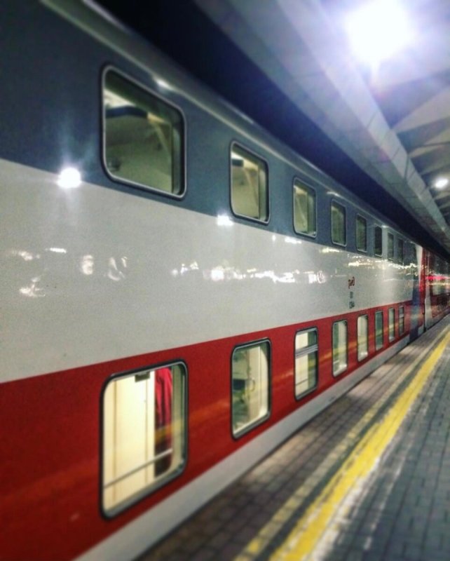 Двухэтажный поезд внутри