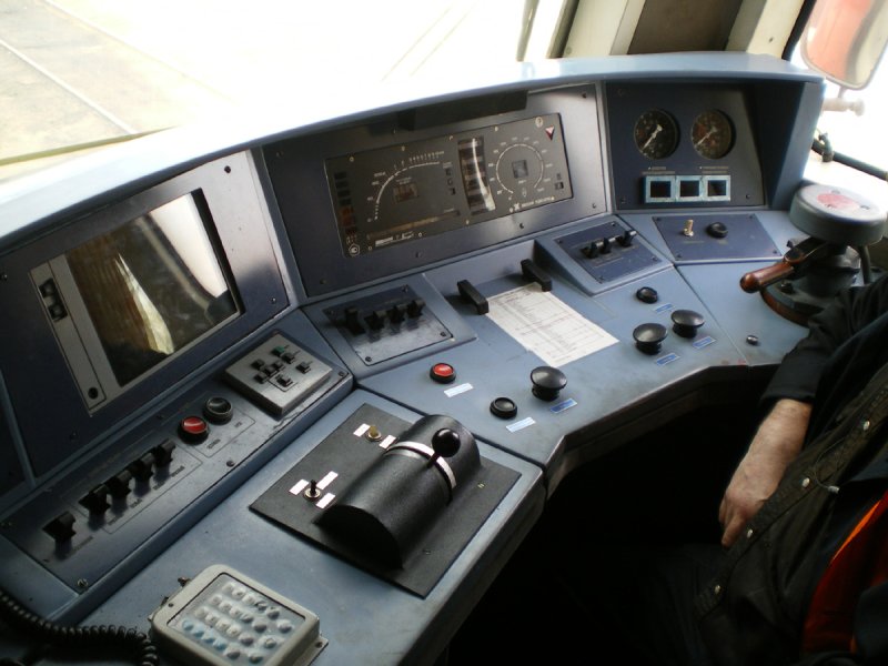 Пульт управления тепловоза м62