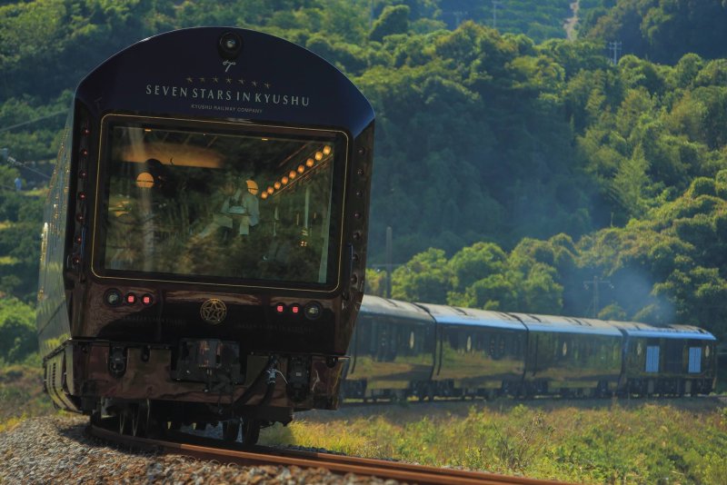 Поезд Seven Stars Kyushu