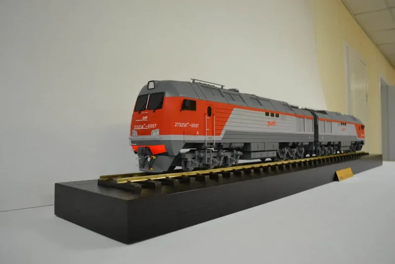 Модель тепловоза br130