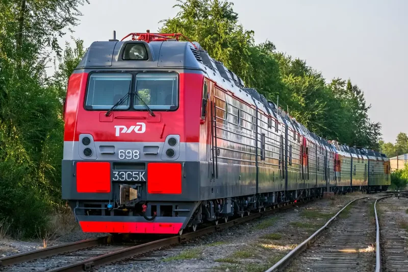 Локомотив 2эс7