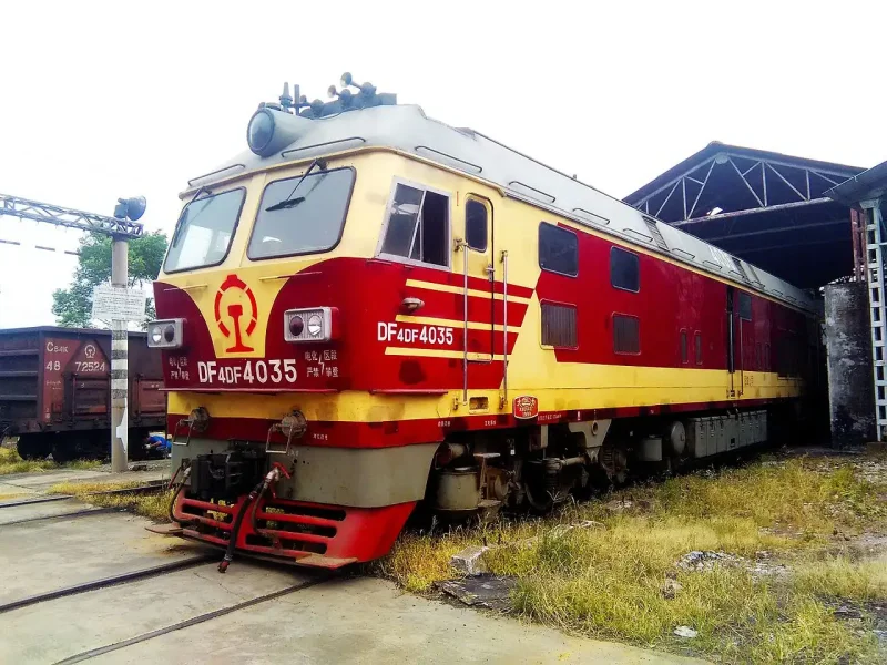 Тепловоз df4