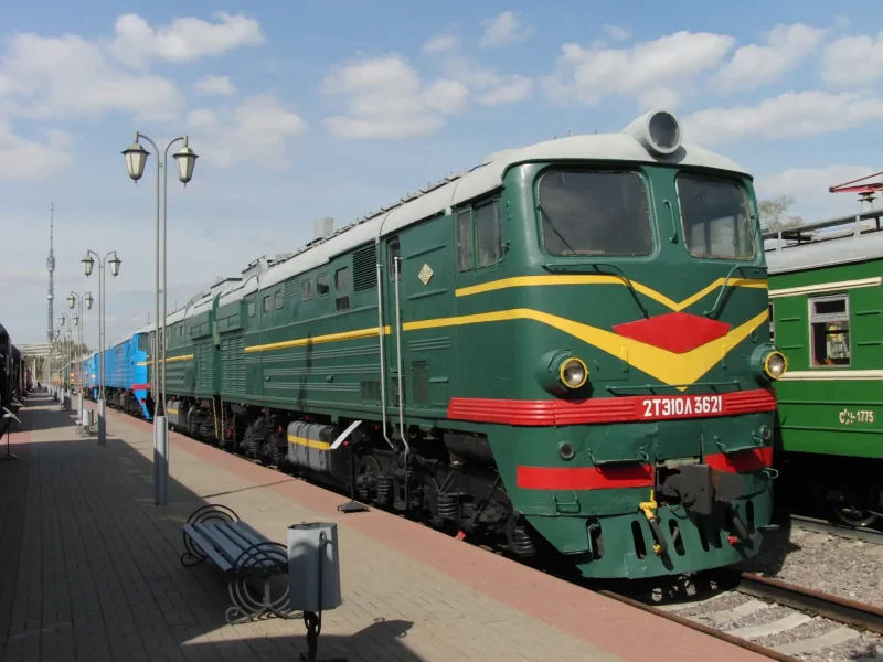 Тепловоз 2тэ10л СССР