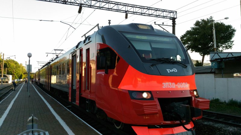 Электричка Ростов Лихая