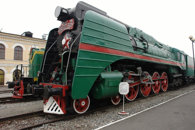 Пассажирский паровоз п36-0251