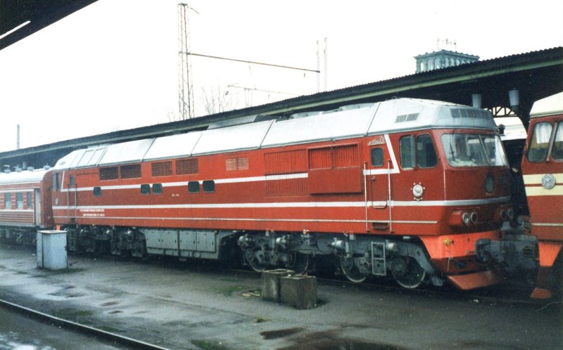 Тепловоз тэп80-0002