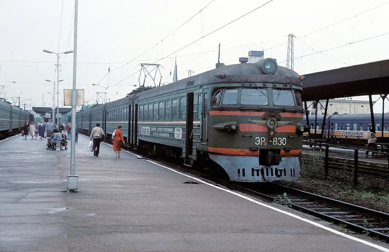 Советская электричка эр2