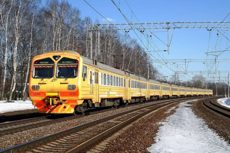 Жёлтый поезд SNCF