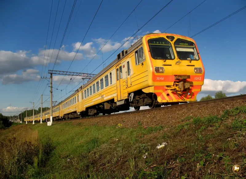 Жёлтый поезд SNCF