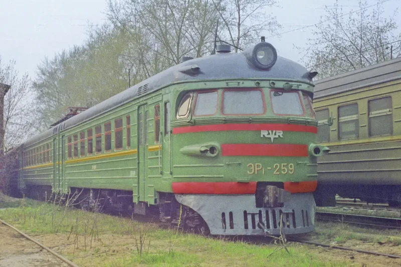 Электрички на Московском л.р.з.