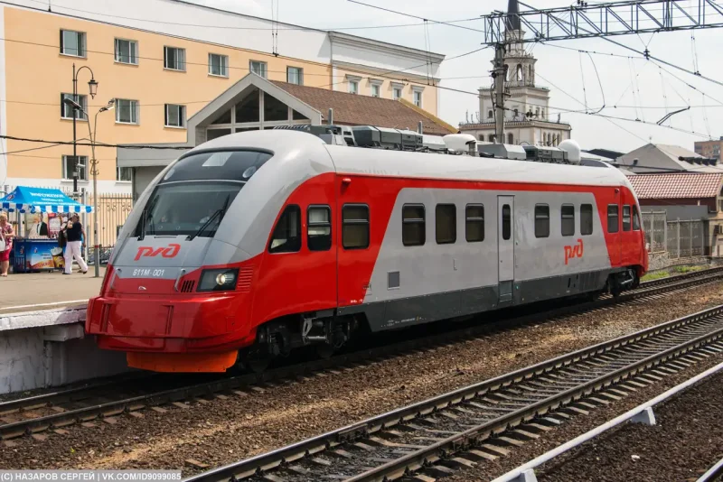 Мотриса 611м