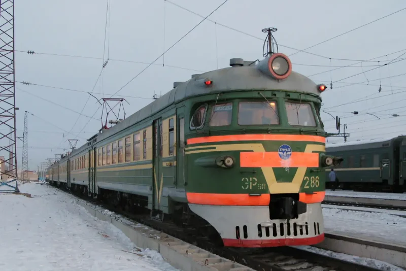 Абакан электрички эр9