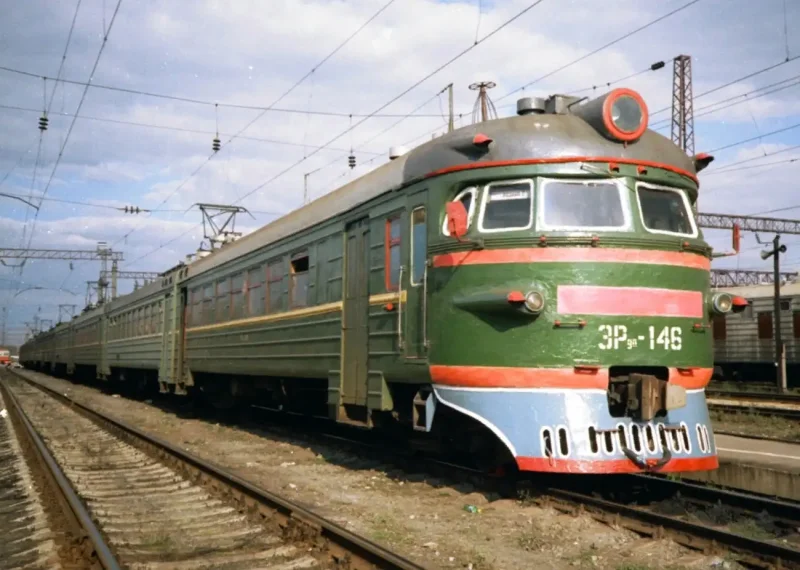 Эр9 электропоезд