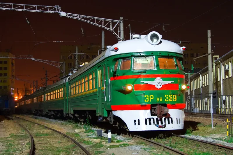 Электричка эр9п