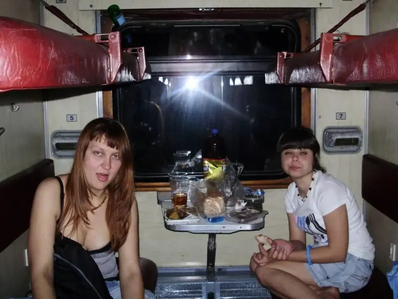 Женщины в плацкарте
