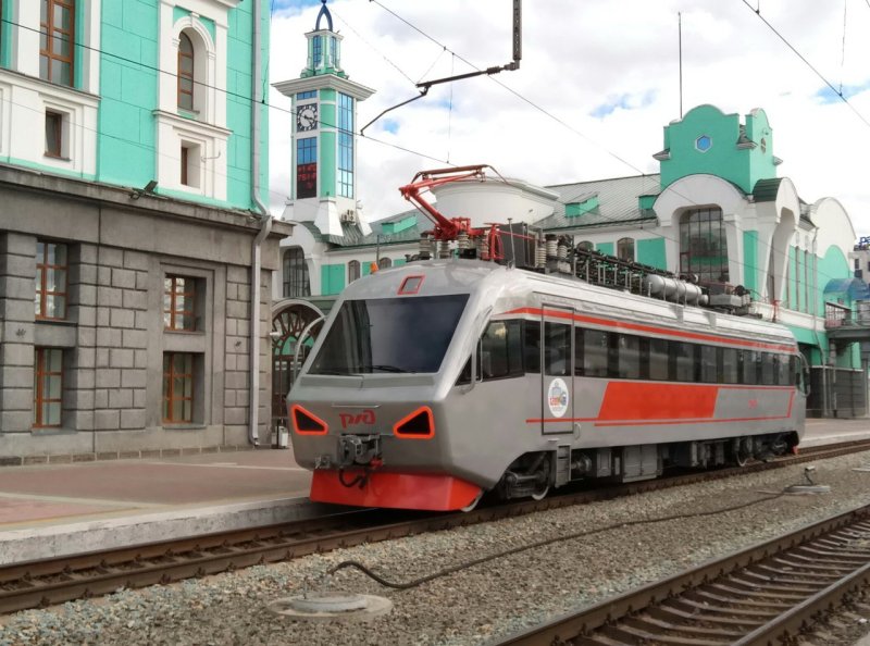 Мотриса ЗСЖД