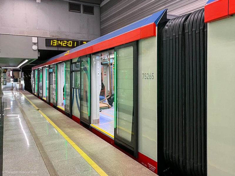 Новый Метропоезд Москва 2020