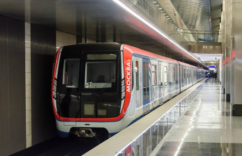 Поезд Москва 2020 метро спереди