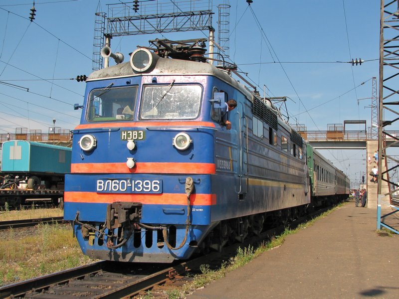 Локомотив памятник вл60 Красноярск