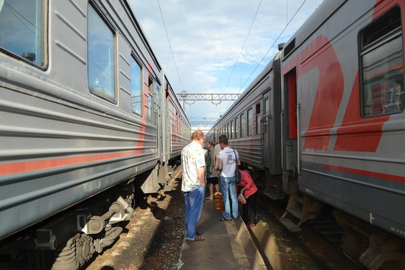 Поезд Екатеринбург Адлер 233 е